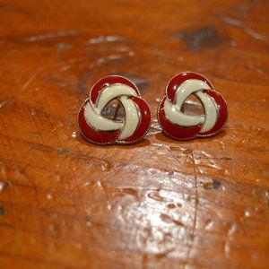 Retro stud red and white earrings